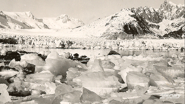 ku-xlarge (2) Alaska, glaciar Noroeste. Antes (1940) y después (2005)